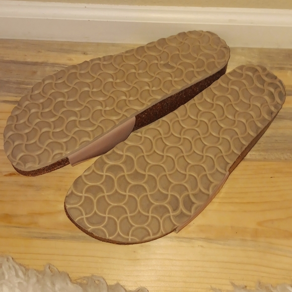 Emma Shoes - Picture 4 of 5